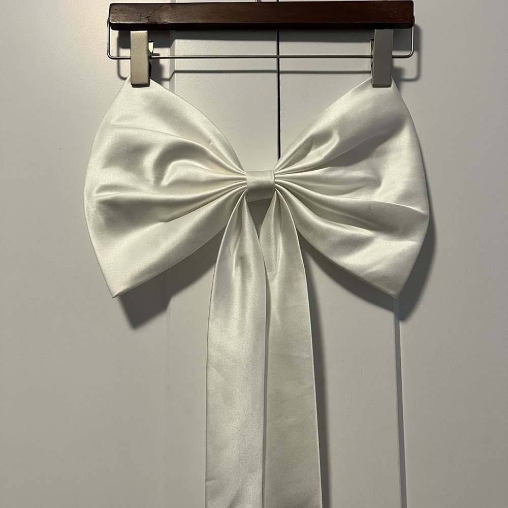 Elegant White Satin Bow